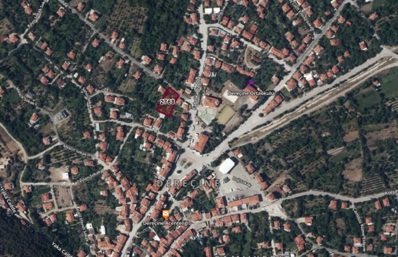 Afyonkarahisar Dereçine Köyiçinde Mükemmel Konumda Arazi