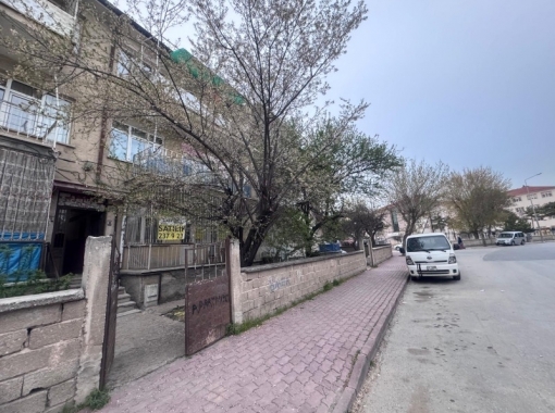 KONYA SELÇUKLU AYDINLIKEVLERDE FIRSAT GENİŞ 2+1 KOMBİLİ DAİRE